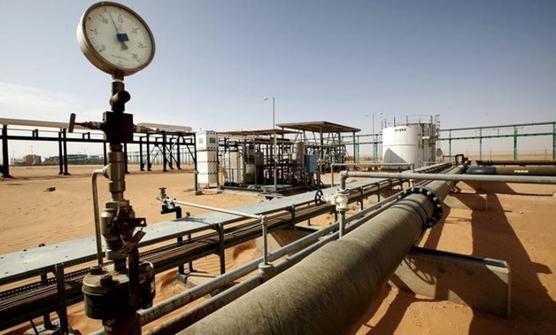 FILE PHOTO: A general view of the El Sharara oilfield, Libya December 3, 2014. REUTERS/Ismail Zitouny/File Photo