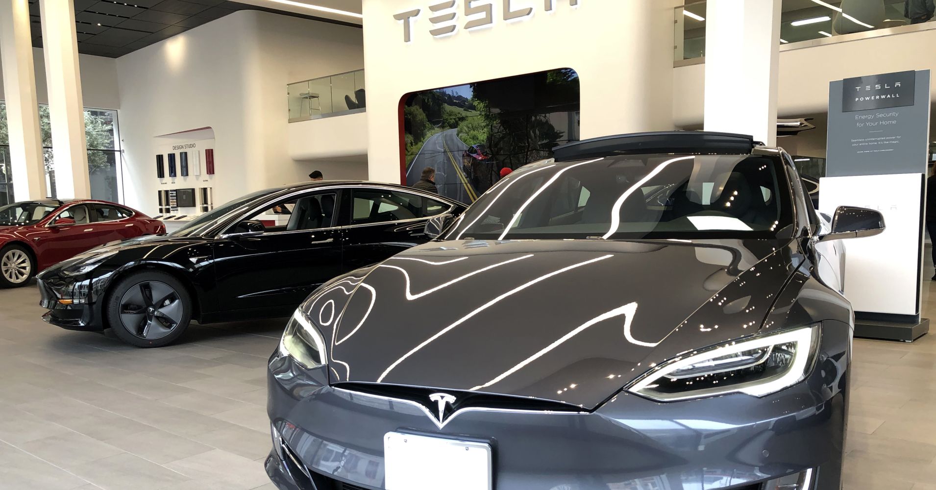 Tesla Q1 2019 production and delivery numbers