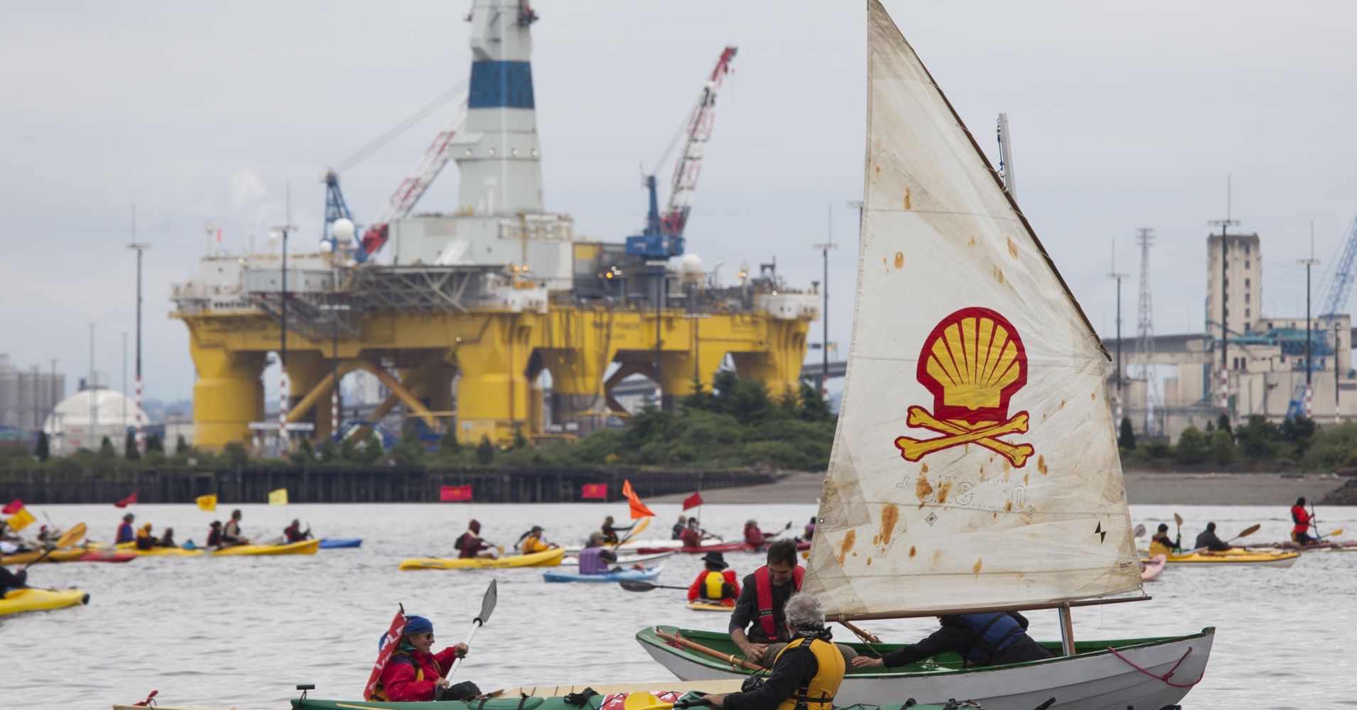 ShellNo flotilla participants float near the Polar Pioneer oil drilling rig during demonstrations against Royal Dutch Shell on May 16, 2015 in Seattle, Washington.