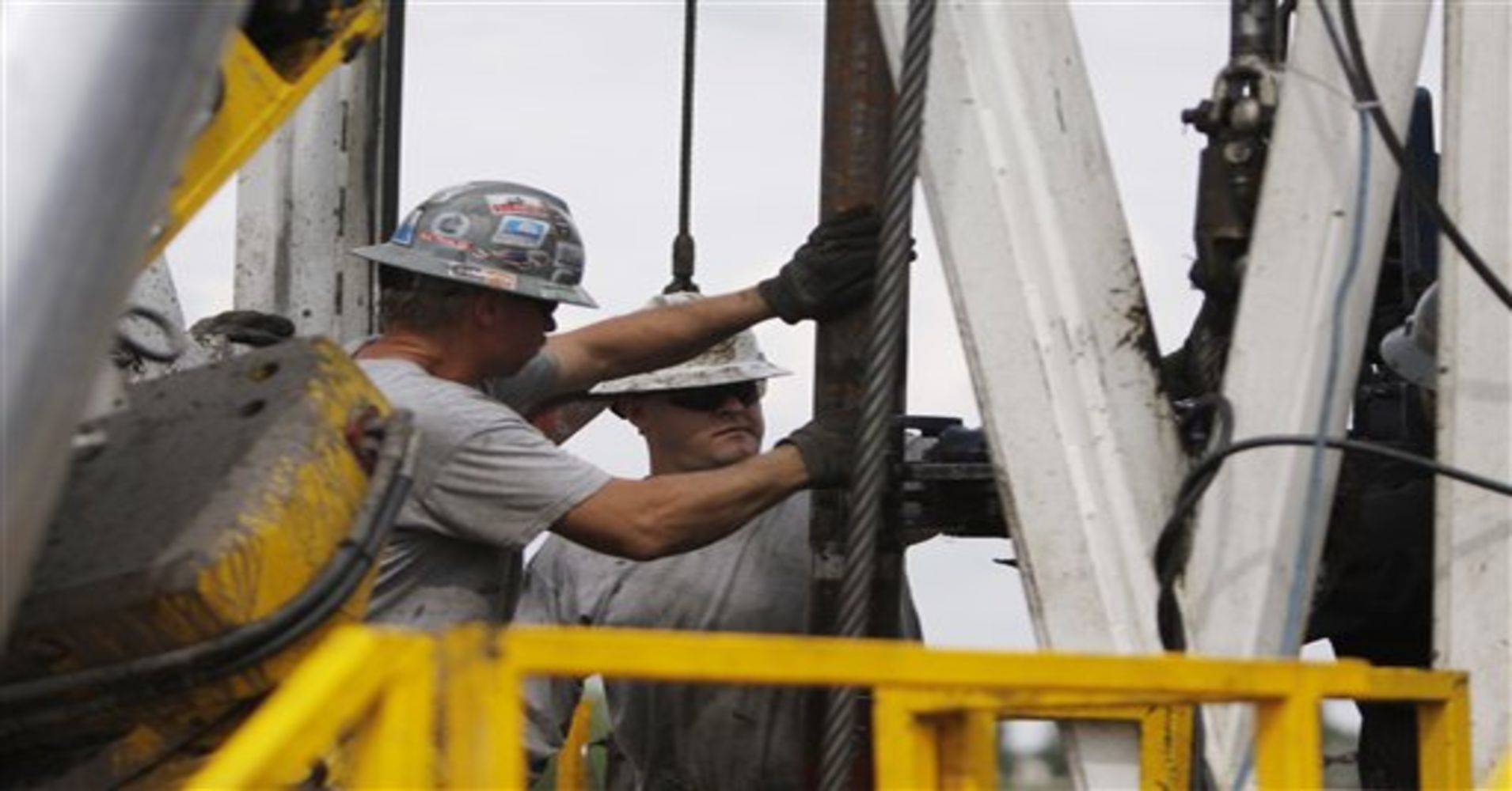 FILE - In this Tuesday, Aug. 25, 2009 file photo, crew members with Anadarko Petroleum Corp., work on a drilling platform on a Weld County farm near Mead, Colo., in the northeastern part of the state. The drilling process called hydraulic fracturing, or fracking, is shaking up world energy markets from Washington to Moscow to Beijing. Some predict what was once unthinkable: that the U.S. won't need to import natural gas in the near future, and that Russia could be the big loser. (AP Photo/Ed And