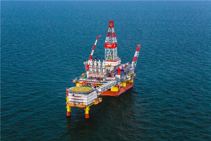 Lukoil constructs new well at Caspian Sea field