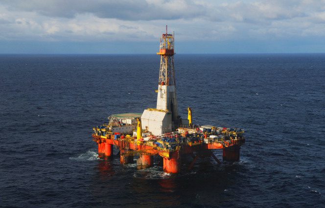 Transocean Leader rig moves to Greater Warwick Area