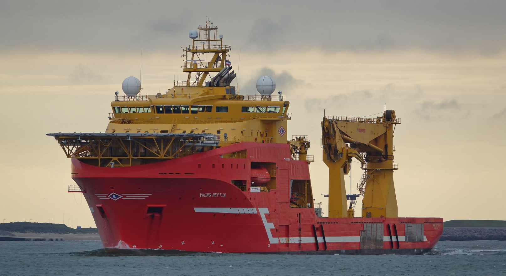 Norwegian OSV owners win work with Total, Ocean Installer