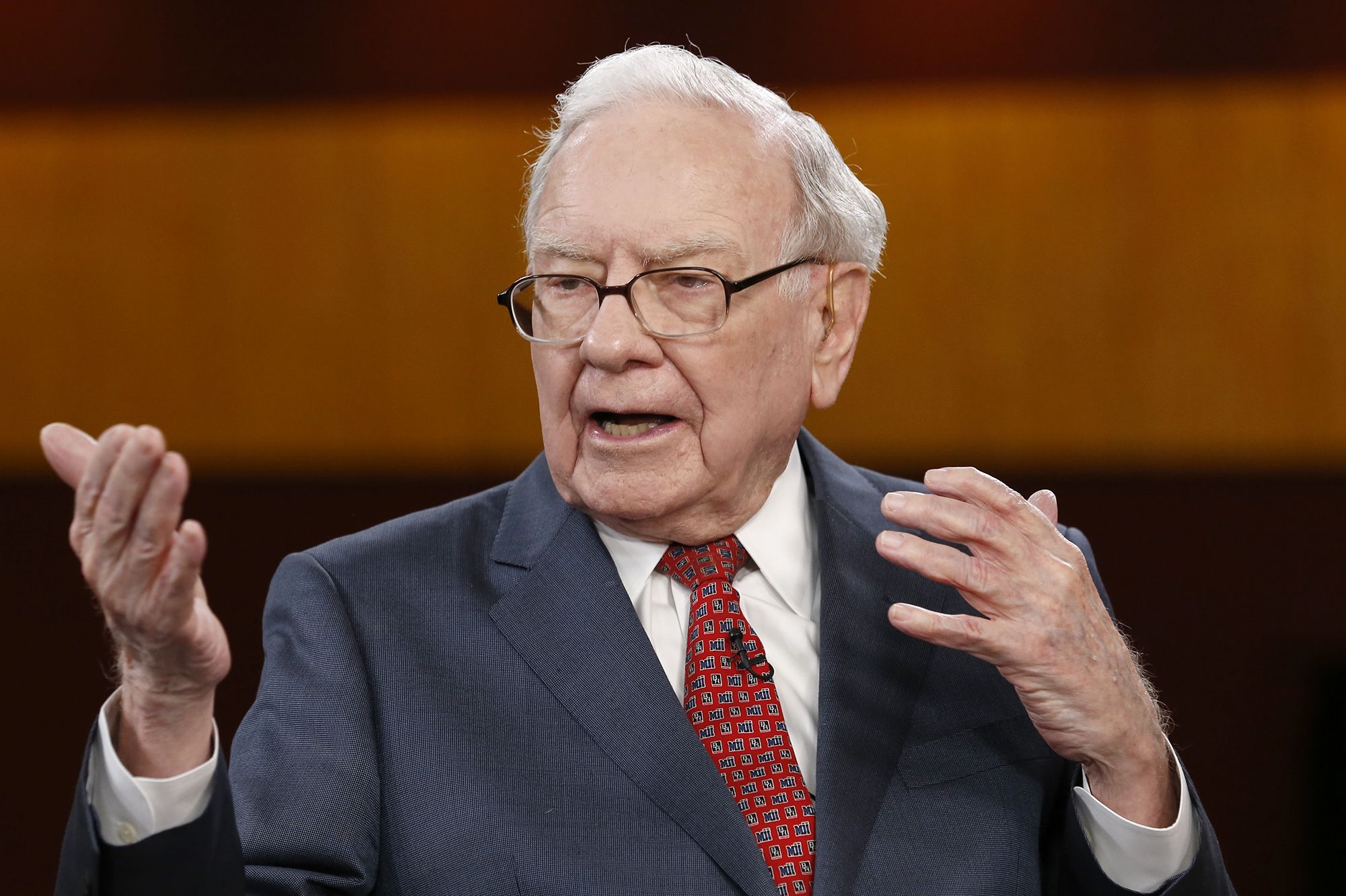 Warren Buffett was willing to invest $20 billion in Occidental bid for Anadarko: Sources