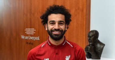 ماذا قال محمد صلاح بعد تتويجه أفضل لاعبى الريدز أبريل الماضى؟.. فيديو