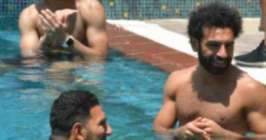 محمد صلاح فى معسكر الكان.. سباحة وطاولة وجيمانيزيوم