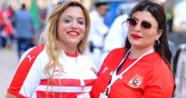 صور.. المنتخب يوحد مشجعات الأهلى والزمالك فى استاد القاهرة