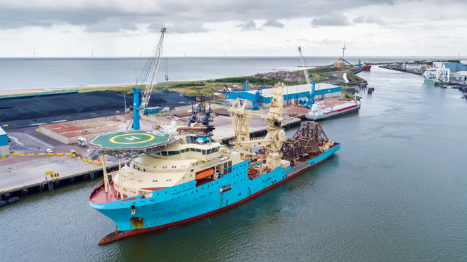 Maersk Decom lands first complete plugging & abandonment job