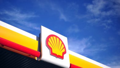 Oil major Shell slashes dividend as first-quarter net profit falls 46%