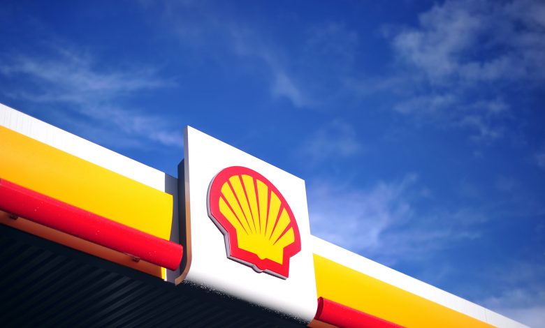 Oil major Shell slashes dividend as first-quarter net profit falls 46%