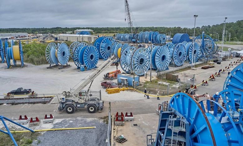 Aker Solutions, Ocean Installer load Liuhua umbilicals