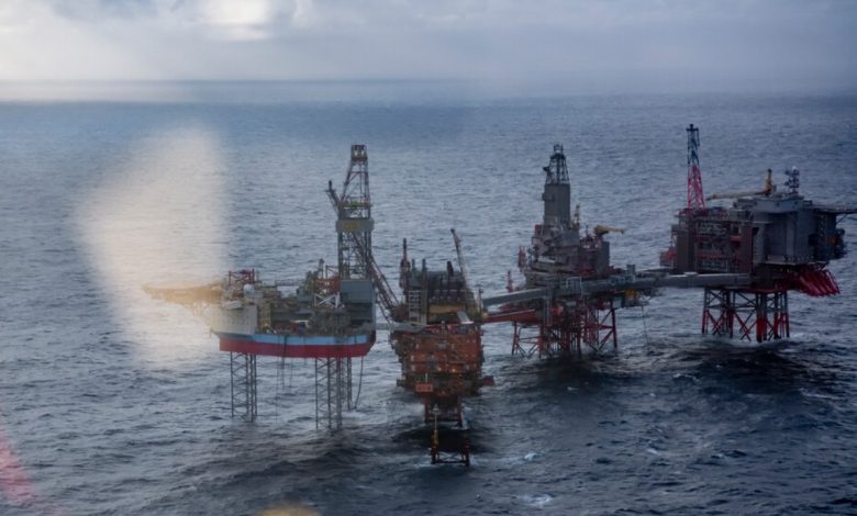 Shell and Aker BP cancel Maersk Drilling's rig contracts