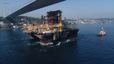 VIDEO: Saipem's Scarabeo 9 rig crosses Bosphorus