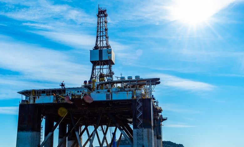 April sees steep decline in worldwide offshore rig count